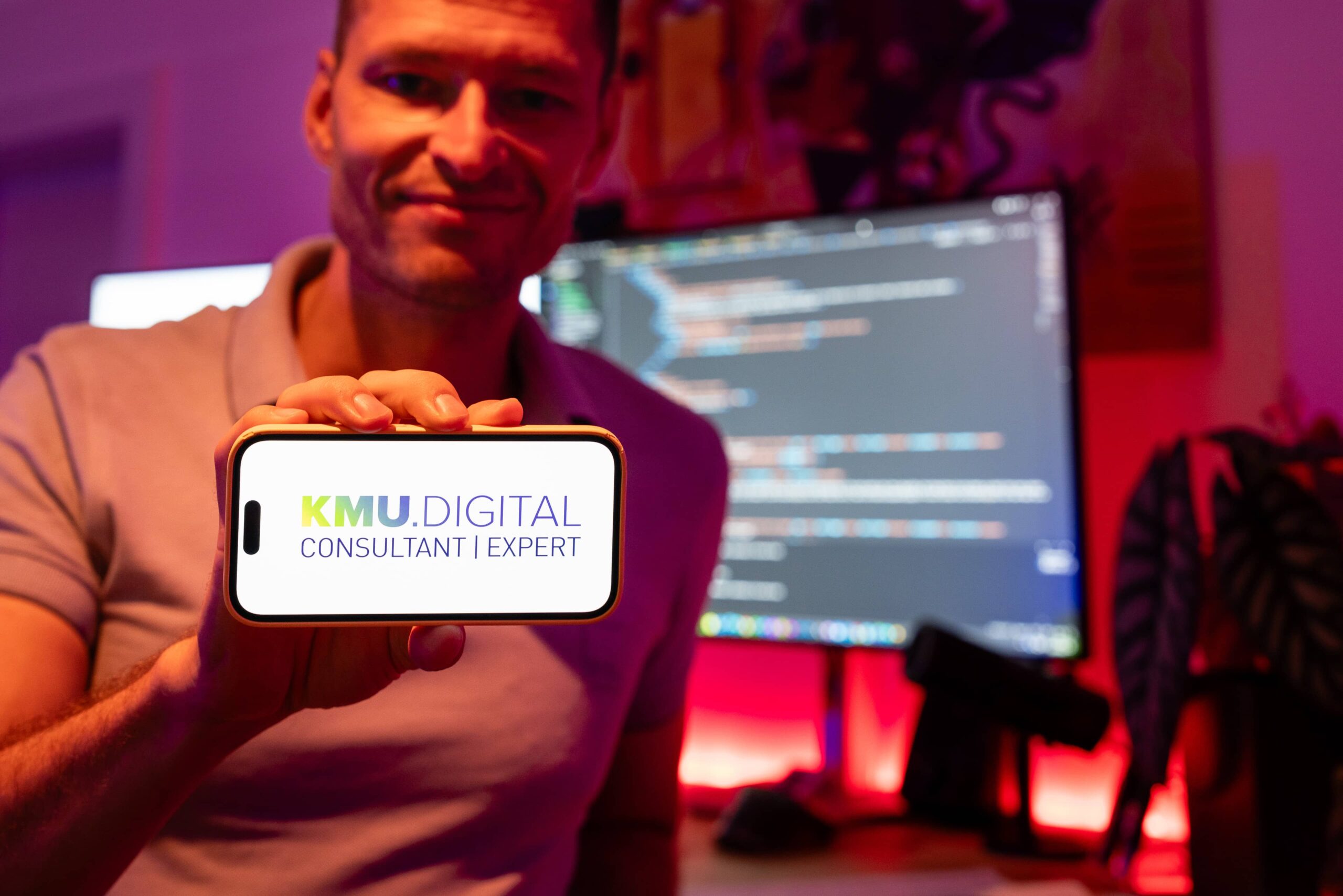 Mag. Philipp Infanger ist zertifizierter eCommerce und Social Media Experte