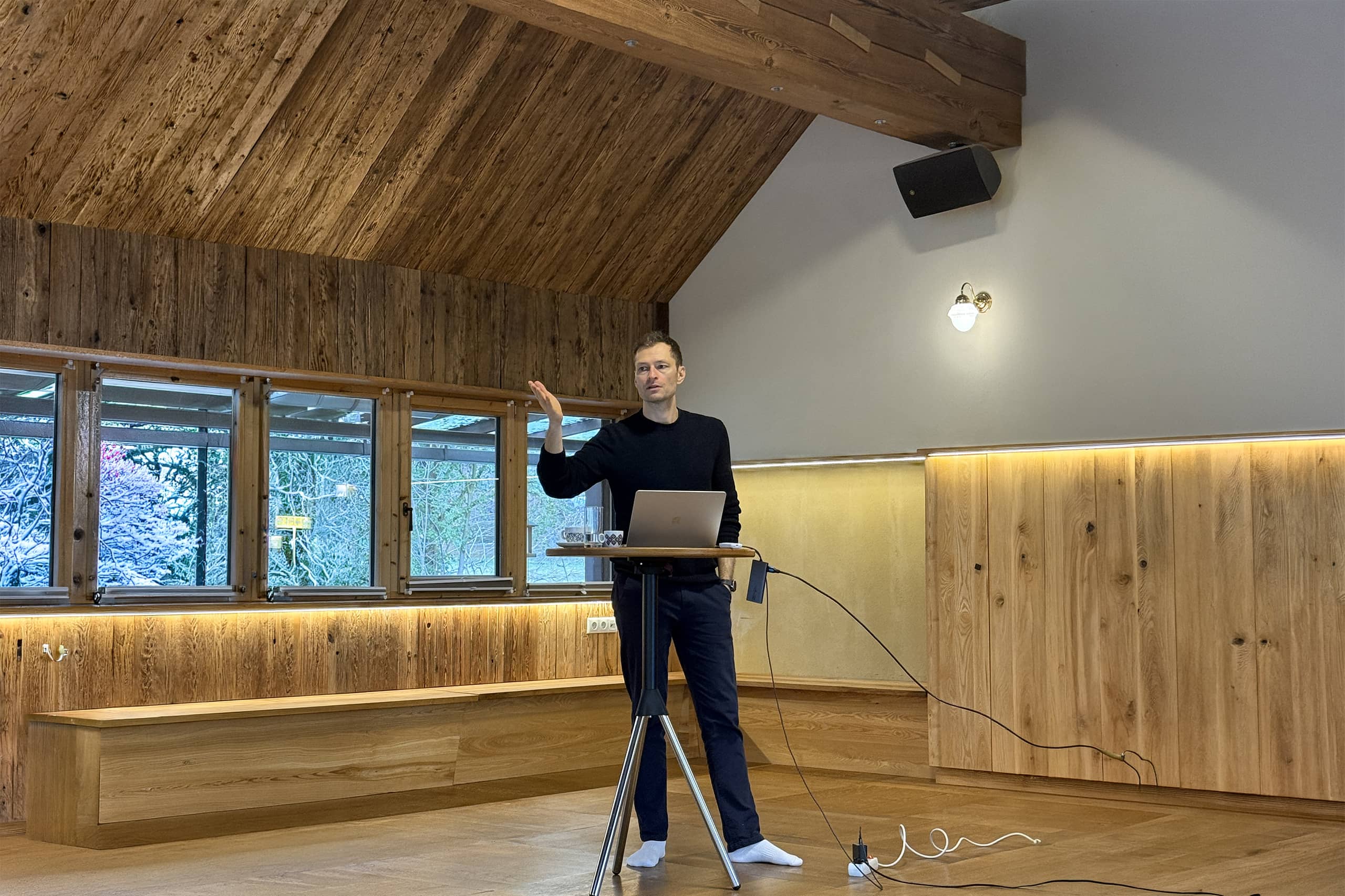 Mag. Philipp Infanger - Geschäftsführer der Online Marketing Agentur IRRETIO bei einer Präsentation